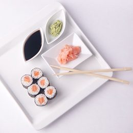Hosomaki - maki sushi s lososem